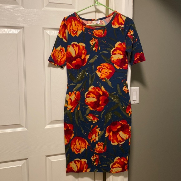 LuLaRoe Dresses & Skirts - Lularoe Julia Dress